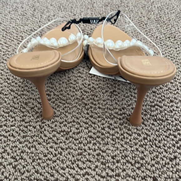 NWOT Zara heel - Picture 3 of 4